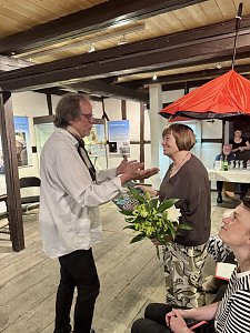 Museum Tabakspeicher: Neue Sonderausstellung „Zwischen Himmel und Erde  Der Regenschirm“