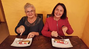 Alle Jahre wieder - Die Weihnachtslesung mit Anja Eisner und Susanne Hinsching