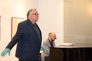 Bild: ALLE Welt liebt einen Clown! - Erfolgreiche Vernissage im Kunsthaus Meyenburg