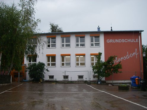 Schulhof GS Petersdorf (Foto: Stadtverwaltung Nordhausen)