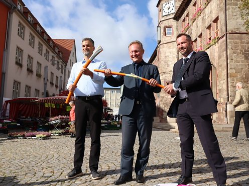v.l.n.r.: Oberbürgermeister Kai Buchmann, Rainer Frank und Roman Gebhardt von der Deutschen Telekom  (Foto: ©Stadtverwaltung Nordhausen)