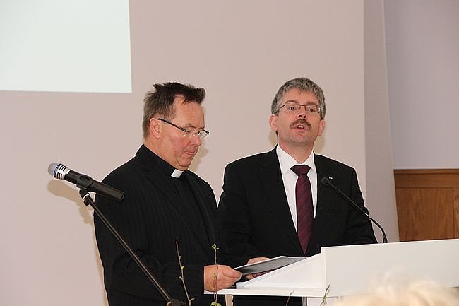 Friedensgebet von Coventry mit Pfarrer Richard Hentrich und Superintendent Andreas Schwarze