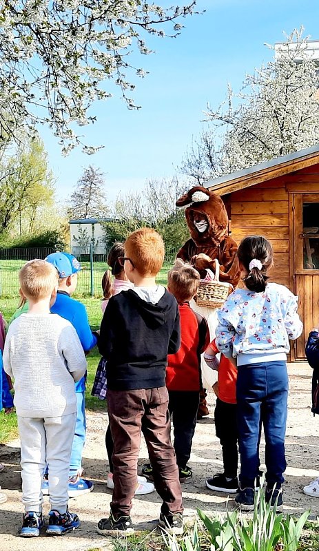 Der Osterhase war bei den „Kleinen Spürnasen“