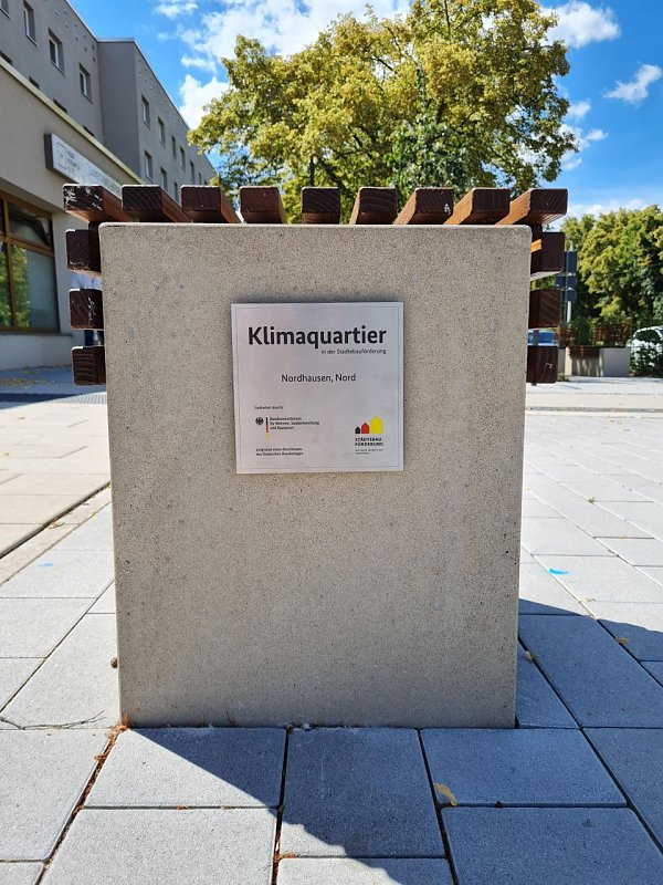 Enthüllung der „Klimaquartier-Plakette“ 