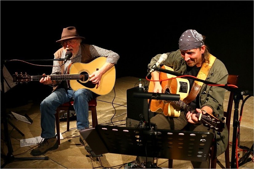 Finest acoustic music - Konzert mit John Kirkbride & Andreas Schirneck (Foto: John Andreas)